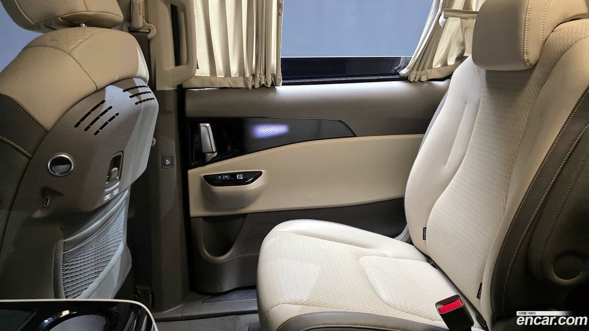 Canival Kia 2023.2-INNER-035