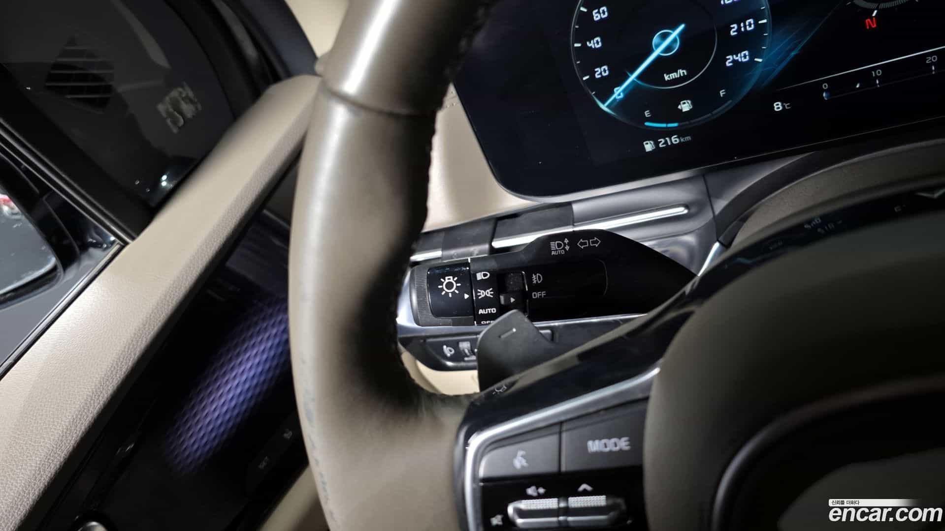 Canival Kia 2023.2-OPTION-041