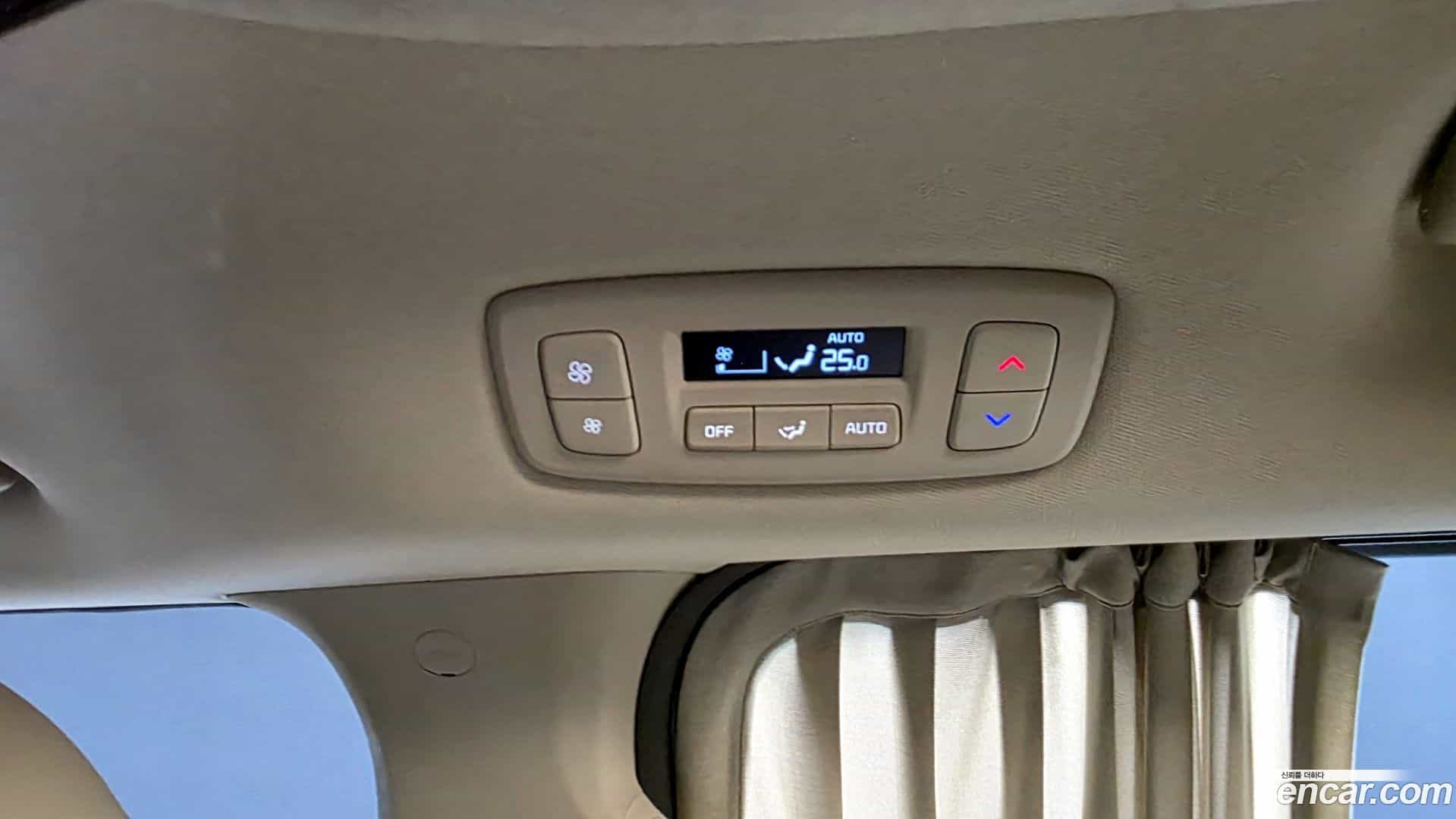 Canival Kia 2023.2-OPTION-044