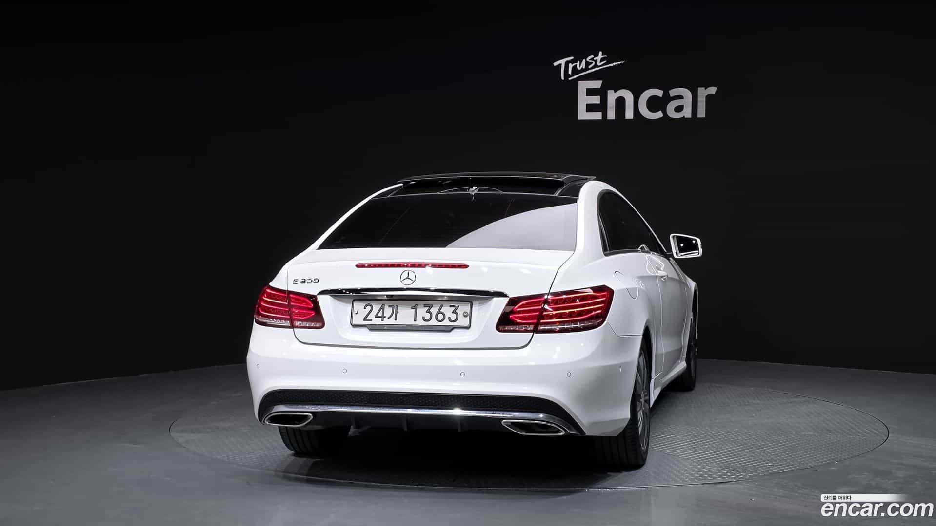E-Class Mercedes-Benz 2014.7-OUTER-004