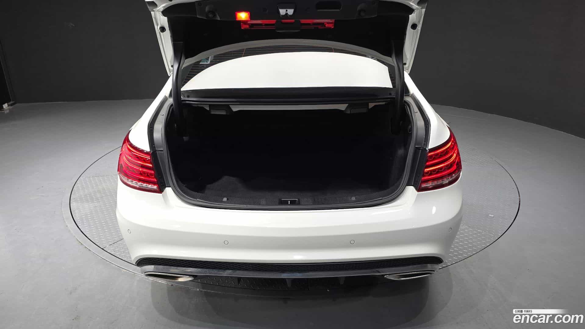 E-Class Mercedes-Benz 2014.7-OPTION-020