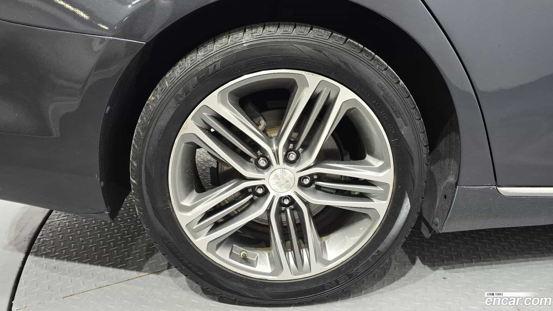 Grandeur Hyundai 2017.7-OUTER-005