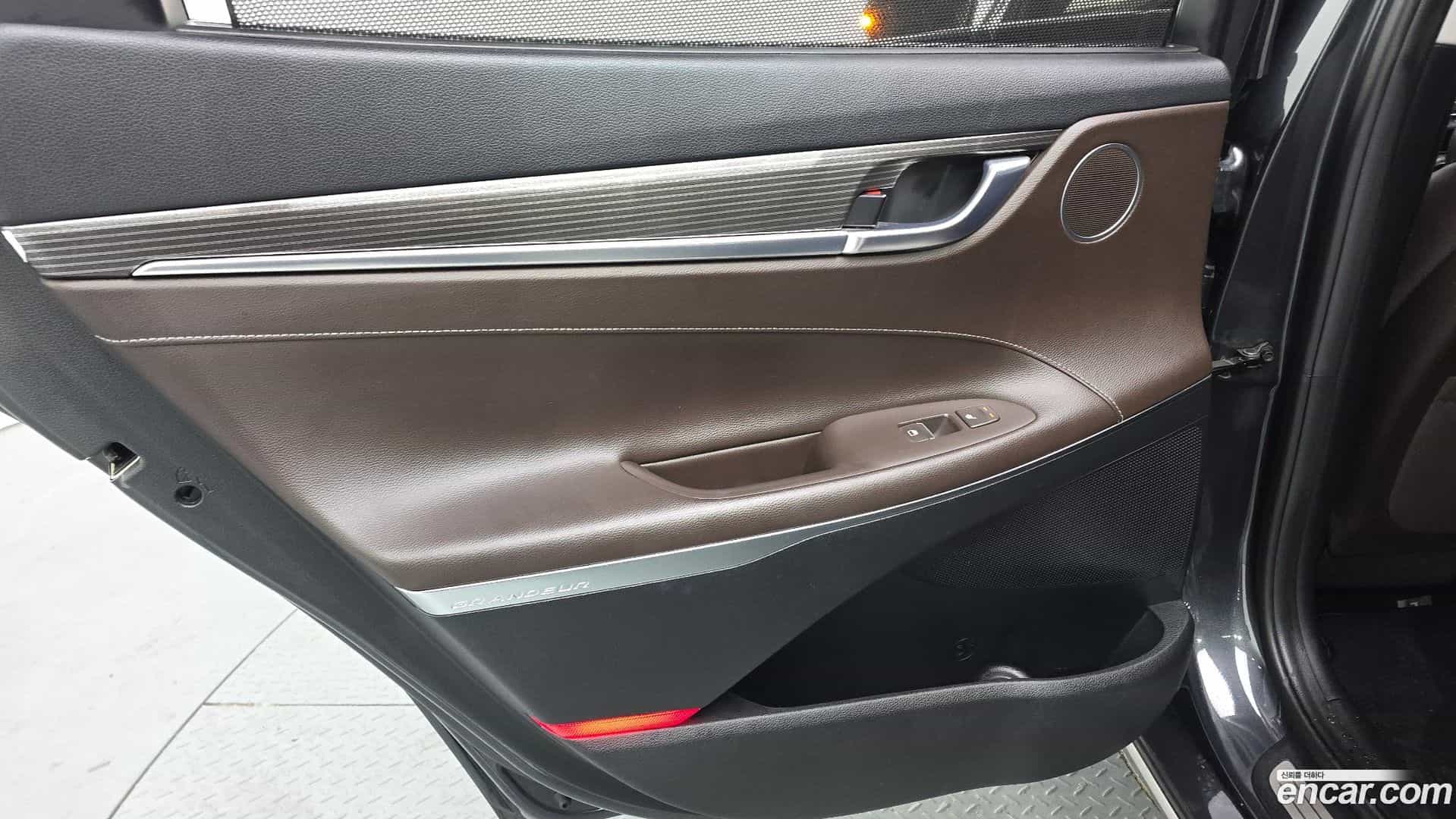 Grandeur Hyundai 2017.7-INNER-035