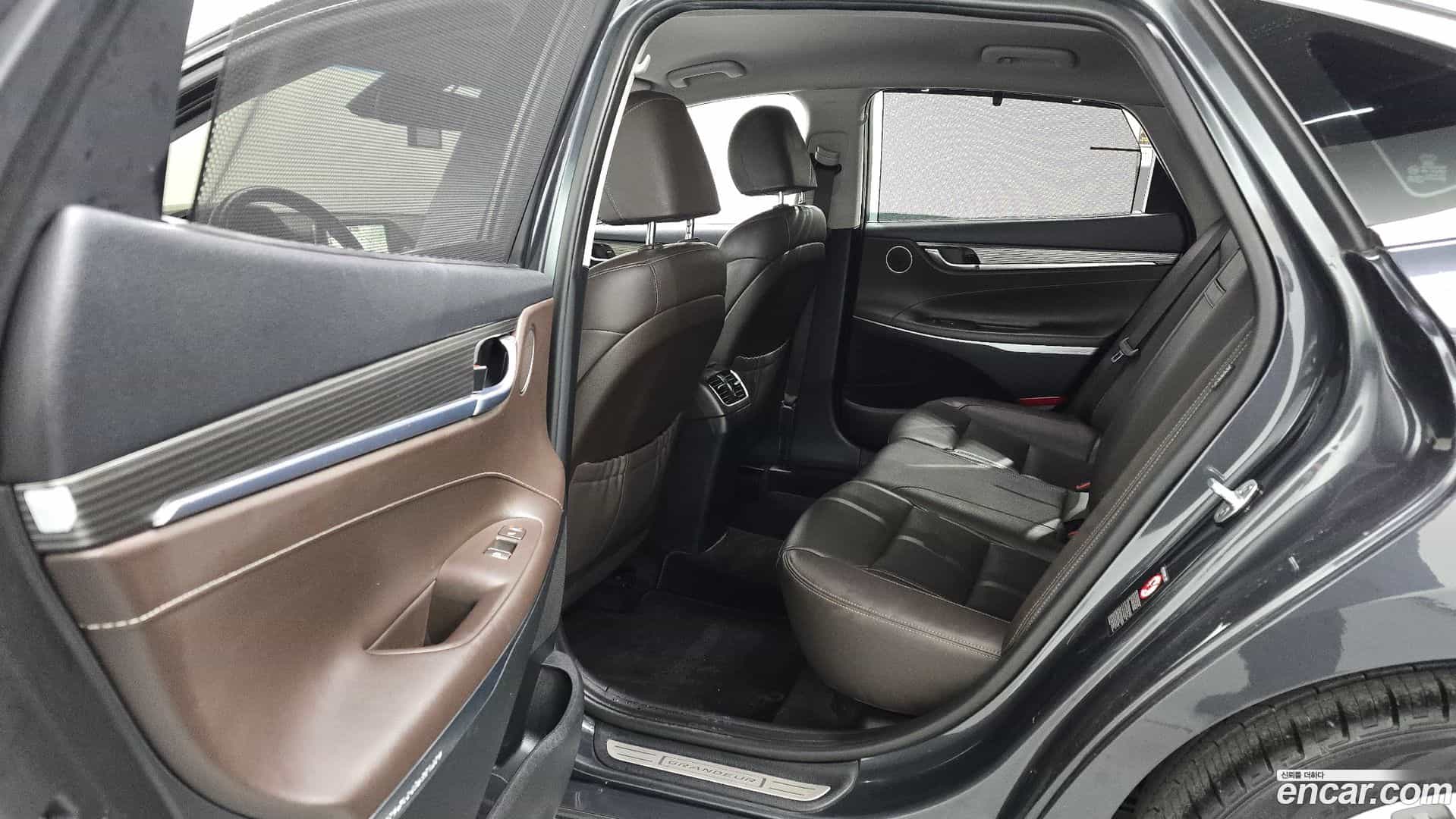 Grandeur Hyundai 2017.7-INNER-036