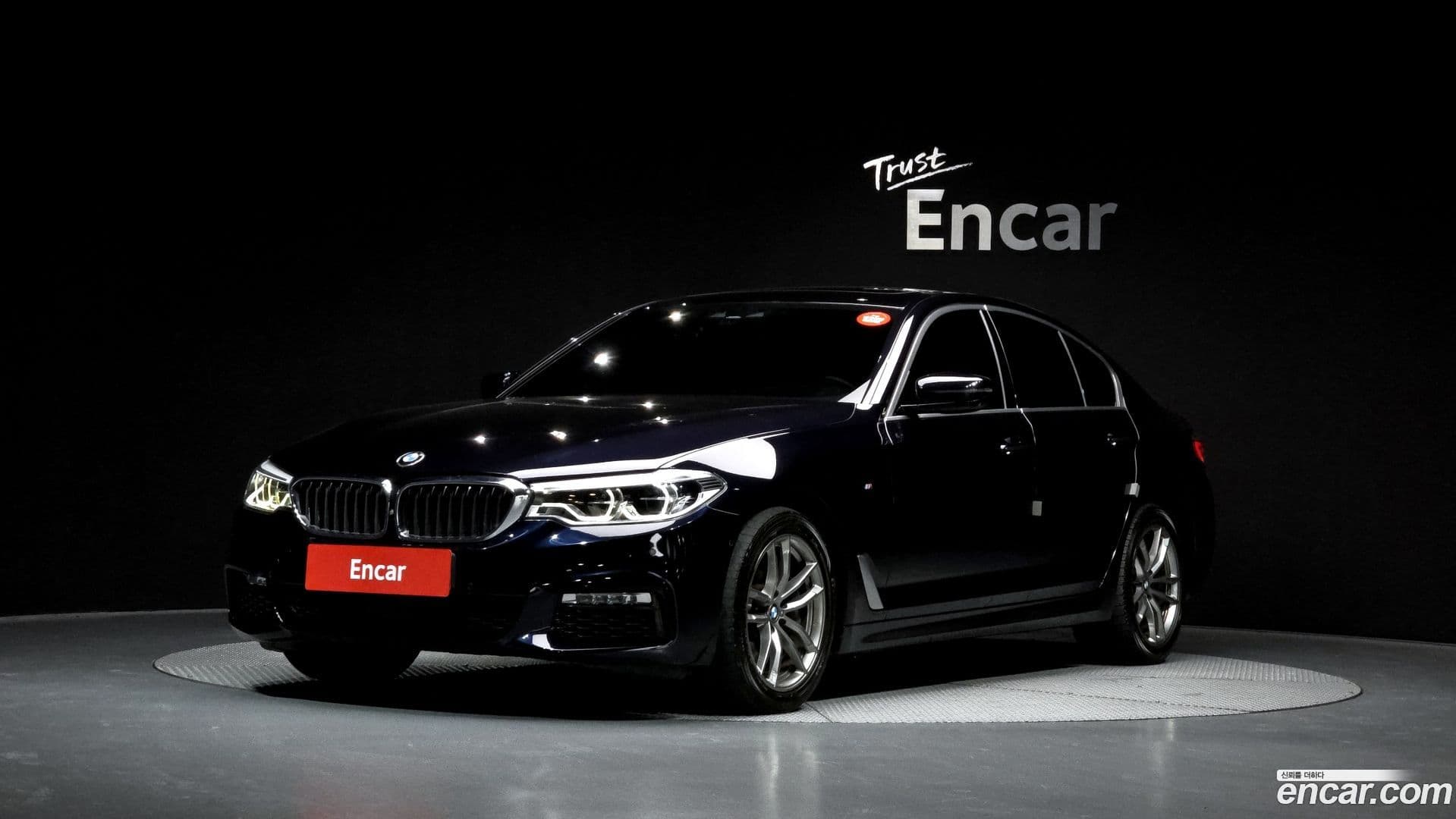 Main__Slider__Photo:5-Series BMW 2018.3-0