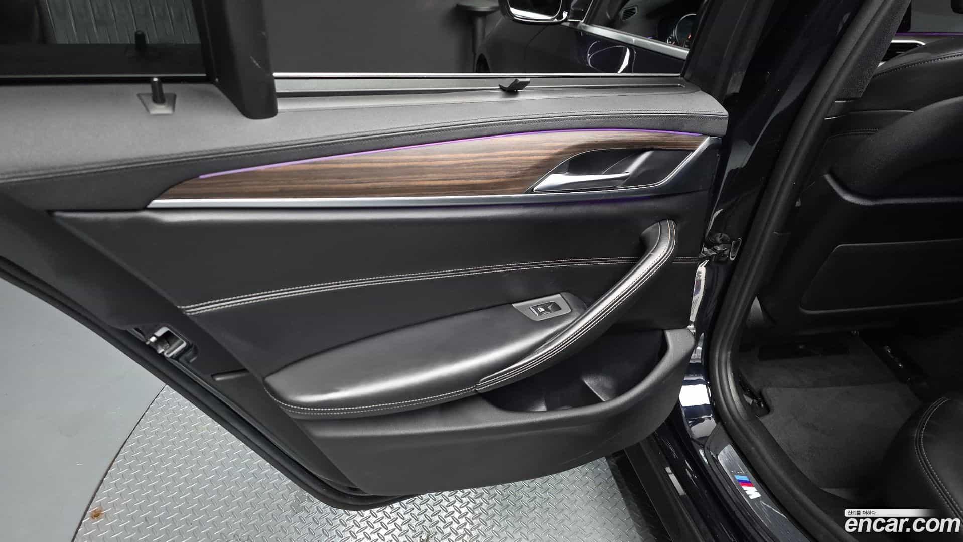 5-Series BMW 2018.3-INNER-035