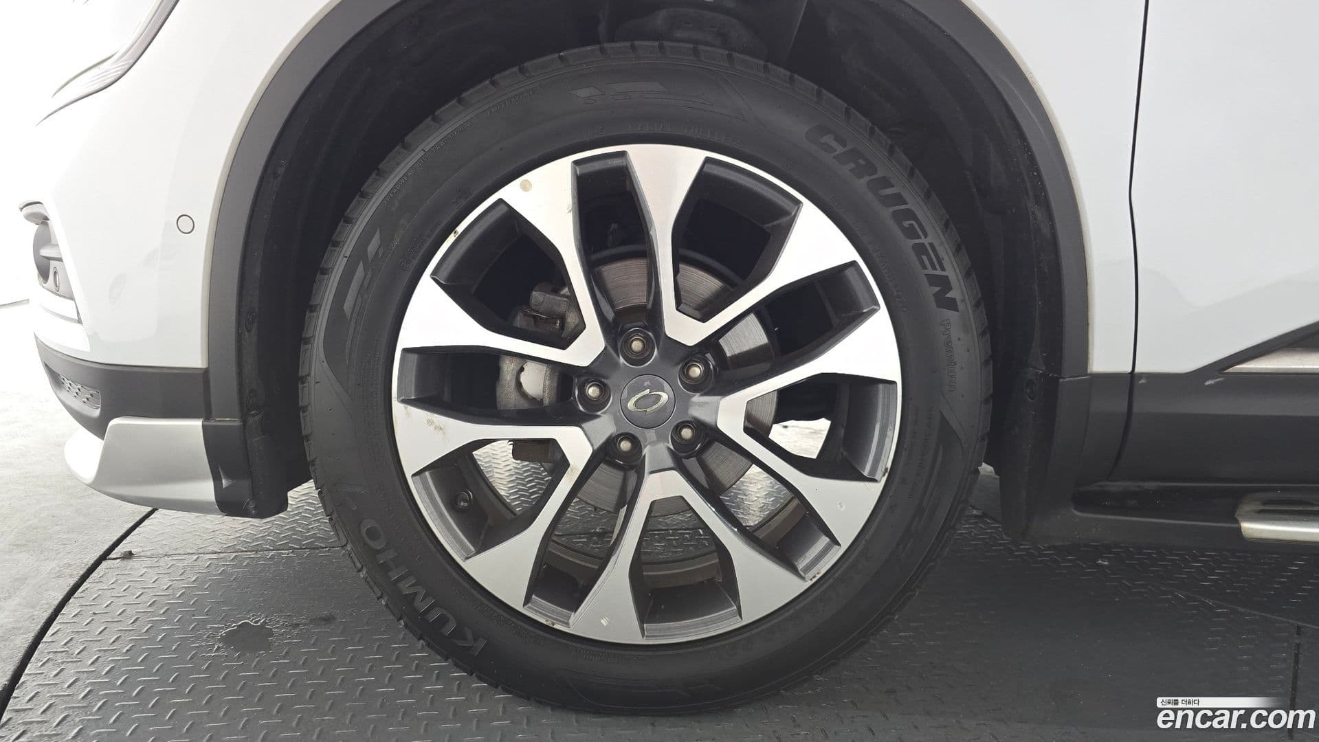Main__Slider__Photo:QM6 Renault Korea 2019.4-4