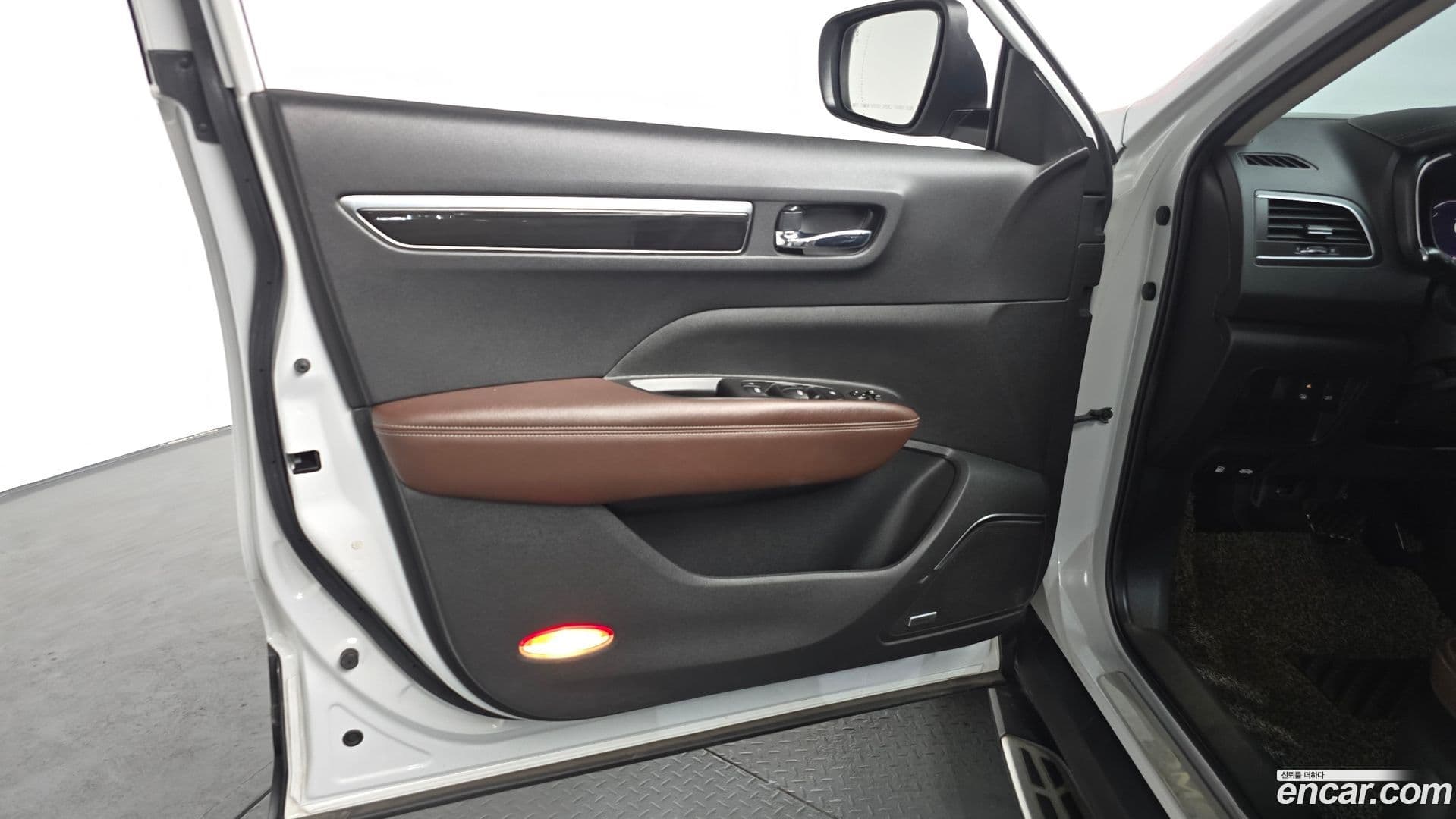 Main__Slider__Photo:QM6 Renault Korea 2019.4-23