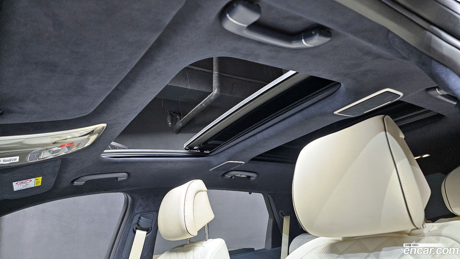 Main__Slider__Photo:GV80 Genesis 2023.10-17