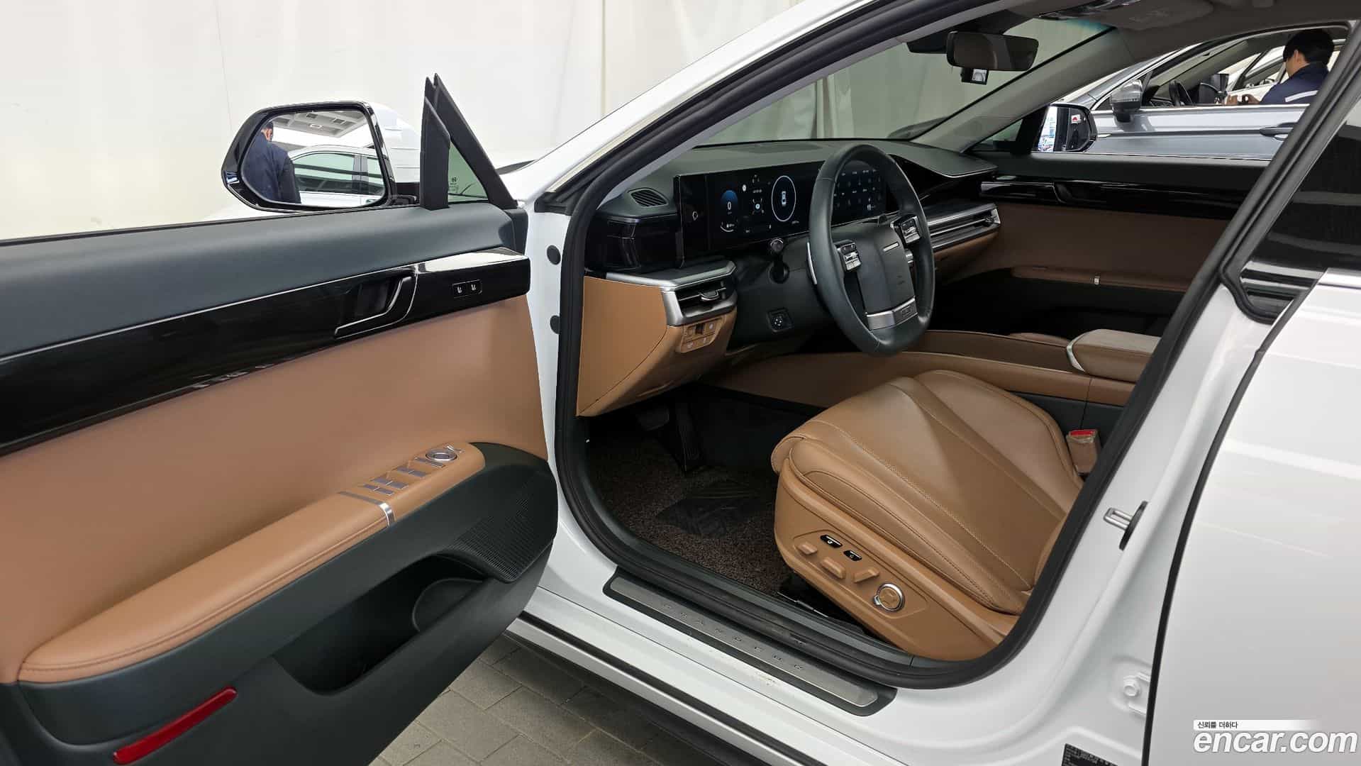 Grandeur Hyundai 2023.3-INNER-010