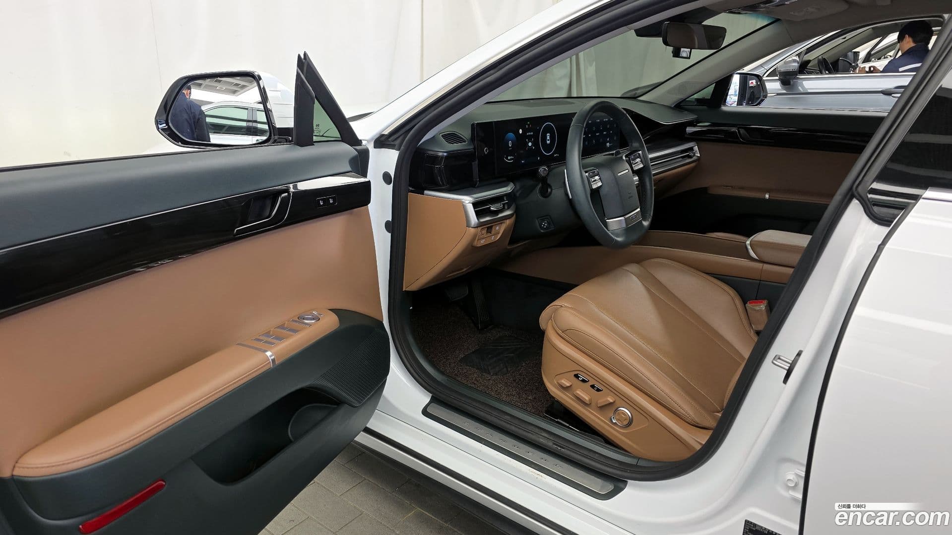 Main__Slider__Photo:Grandeur Hyundai 2023.3-9