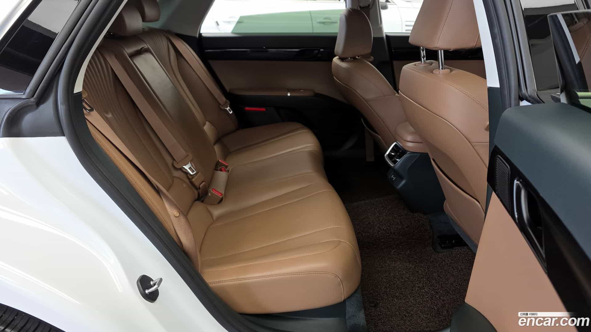Grandeur Hyundai 2023.3-OPTION-015