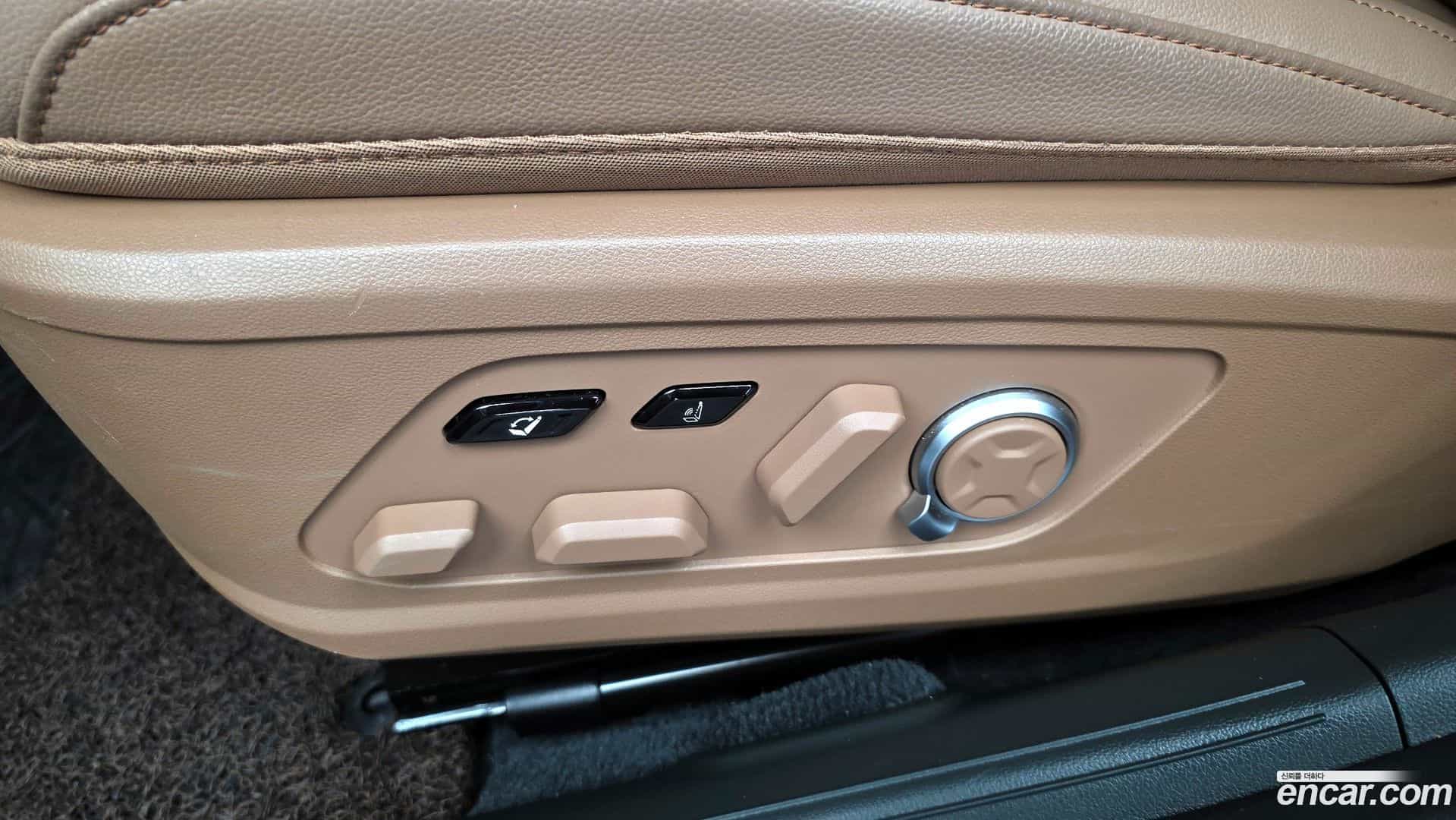 Grandeur Hyundai 2023.3-OPTION-024