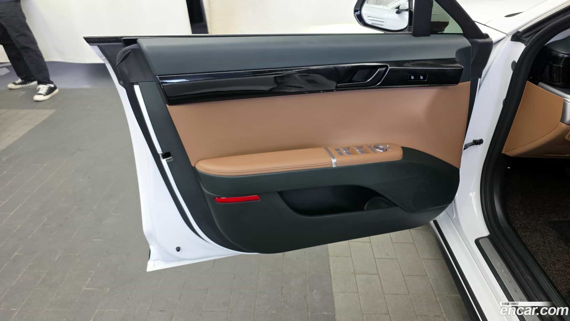Grandeur Hyundai 2023.3-INNER-034