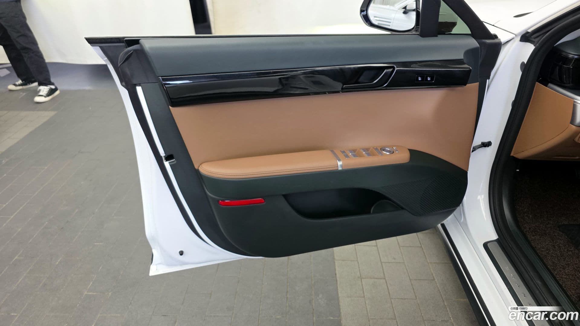 Main__Slider__Photo:Grandeur Hyundai 2023.3-23