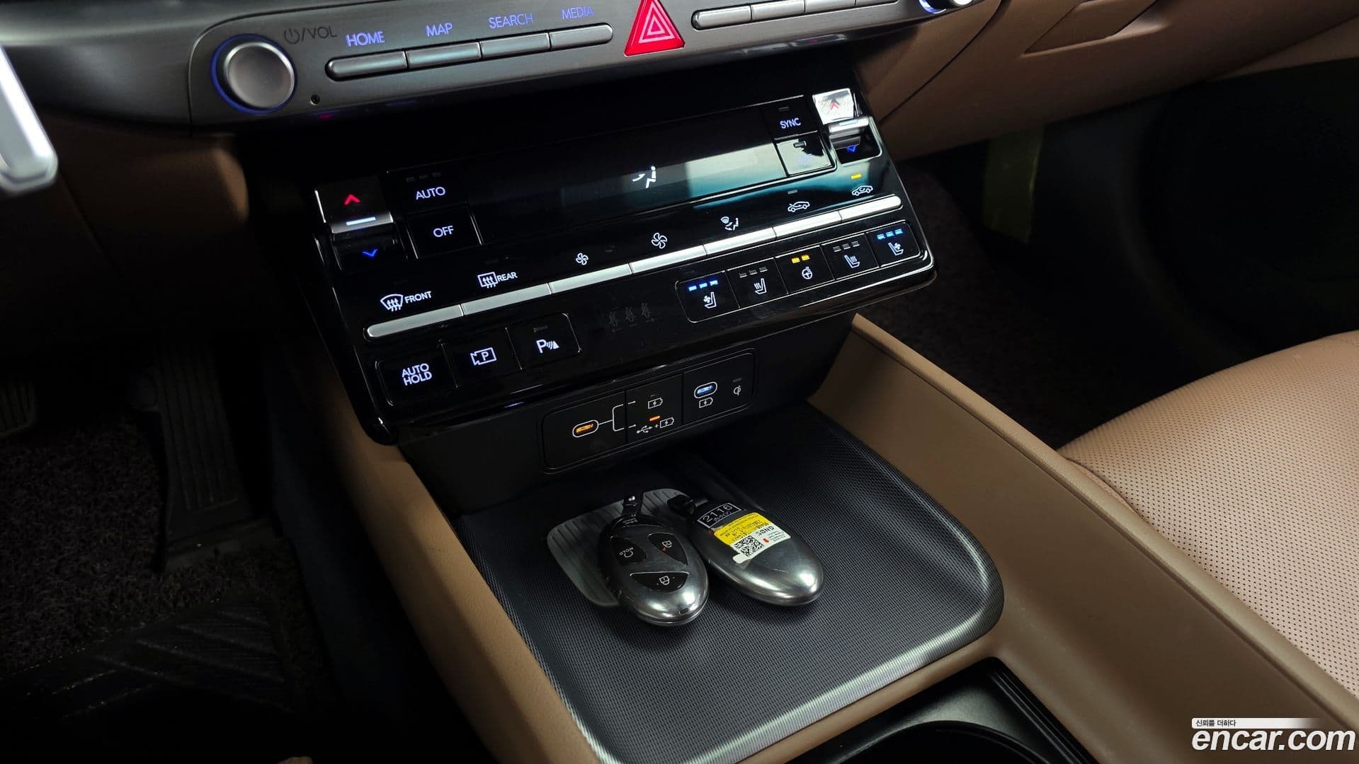Main__Slider__Photo:Grandeur Hyundai 2023.3-27