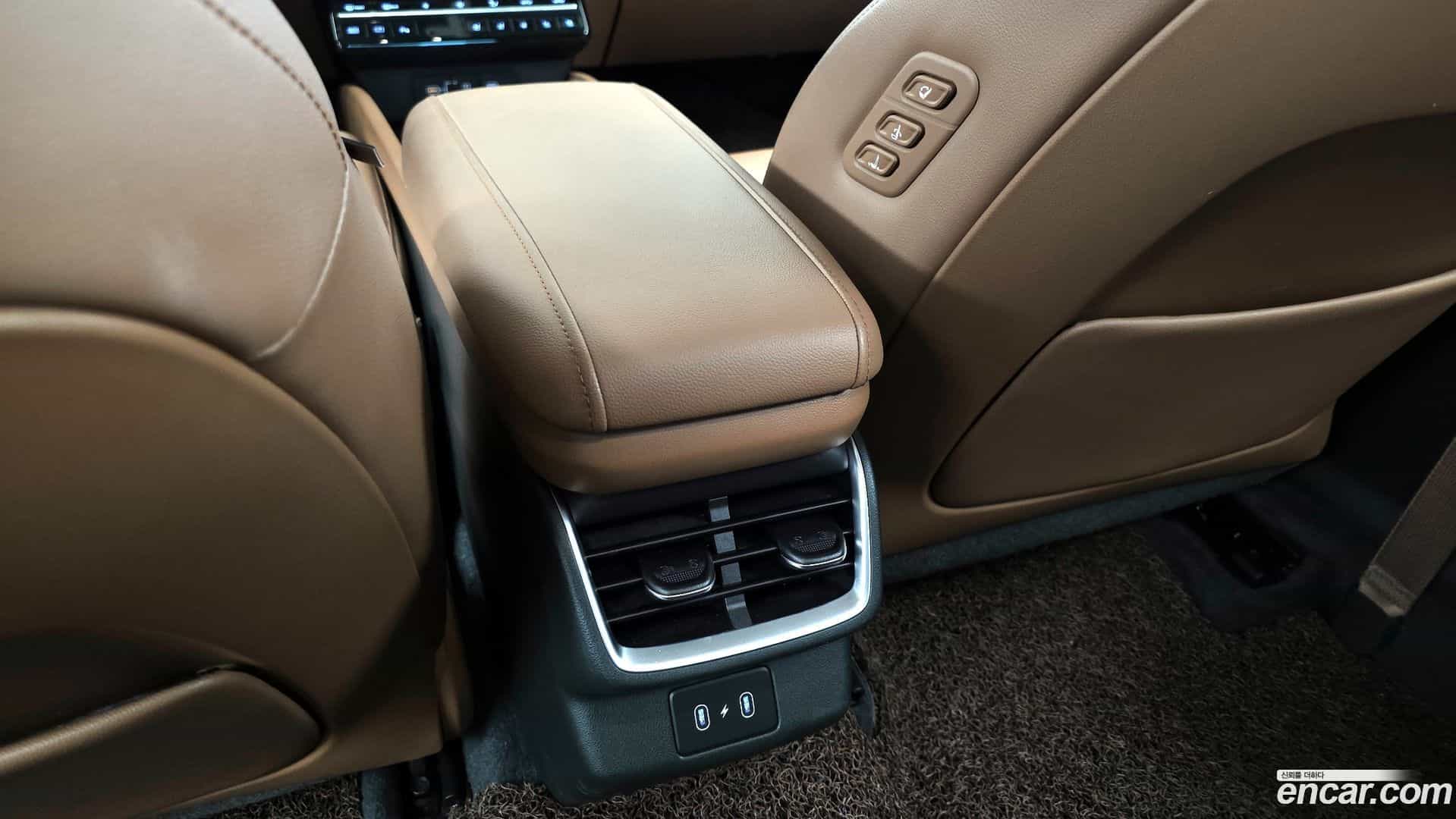 Grandeur Hyundai 2023.3-OPTION-043