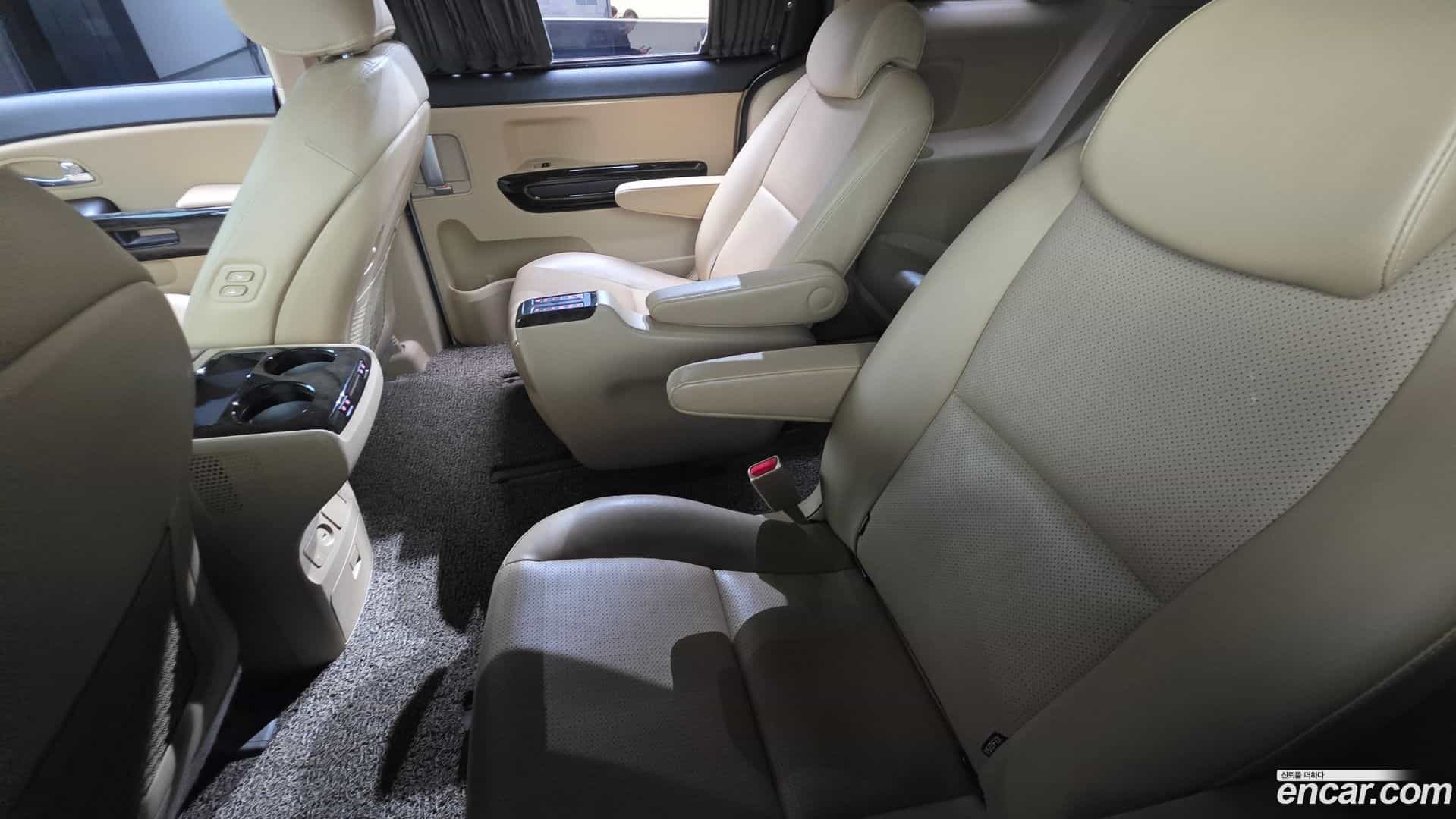 Canival Kia 2019.0-INNER-036