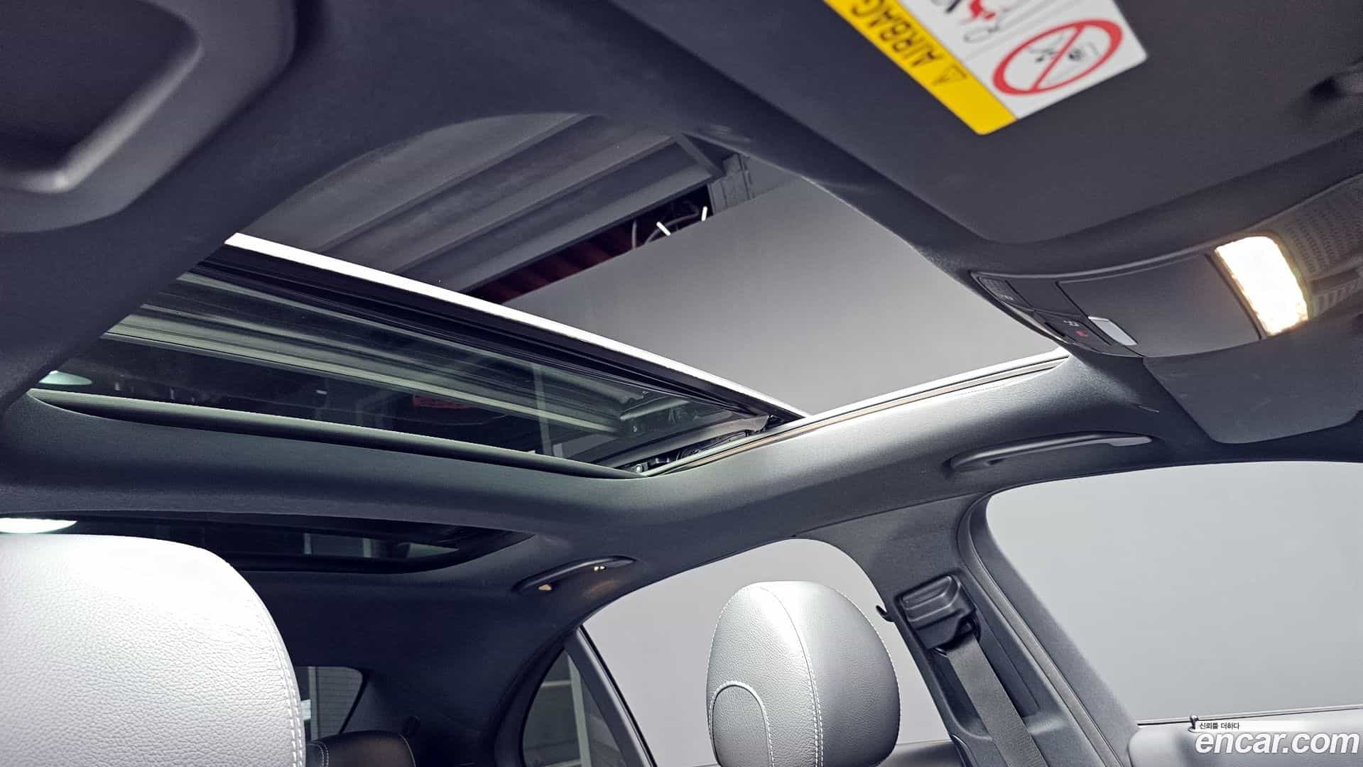 E-Class Mercedes-Benz 2023.3-OPTION-023