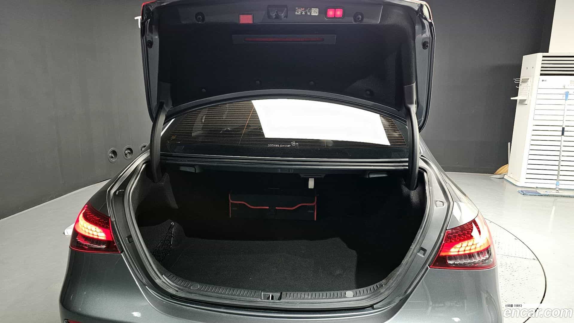 E-Class Mercedes-Benz 2023.3-OPTION-024