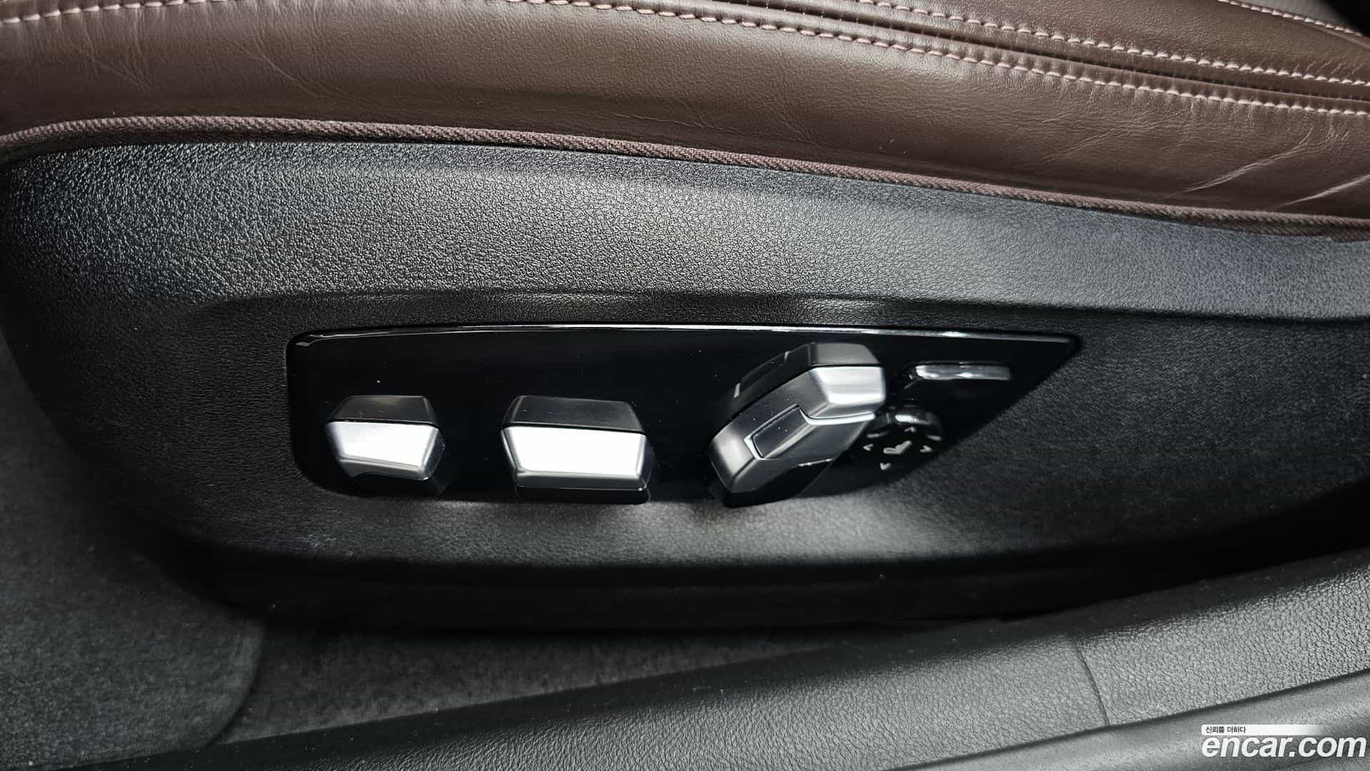 5-Series BMW 2022.0-OPTION-044