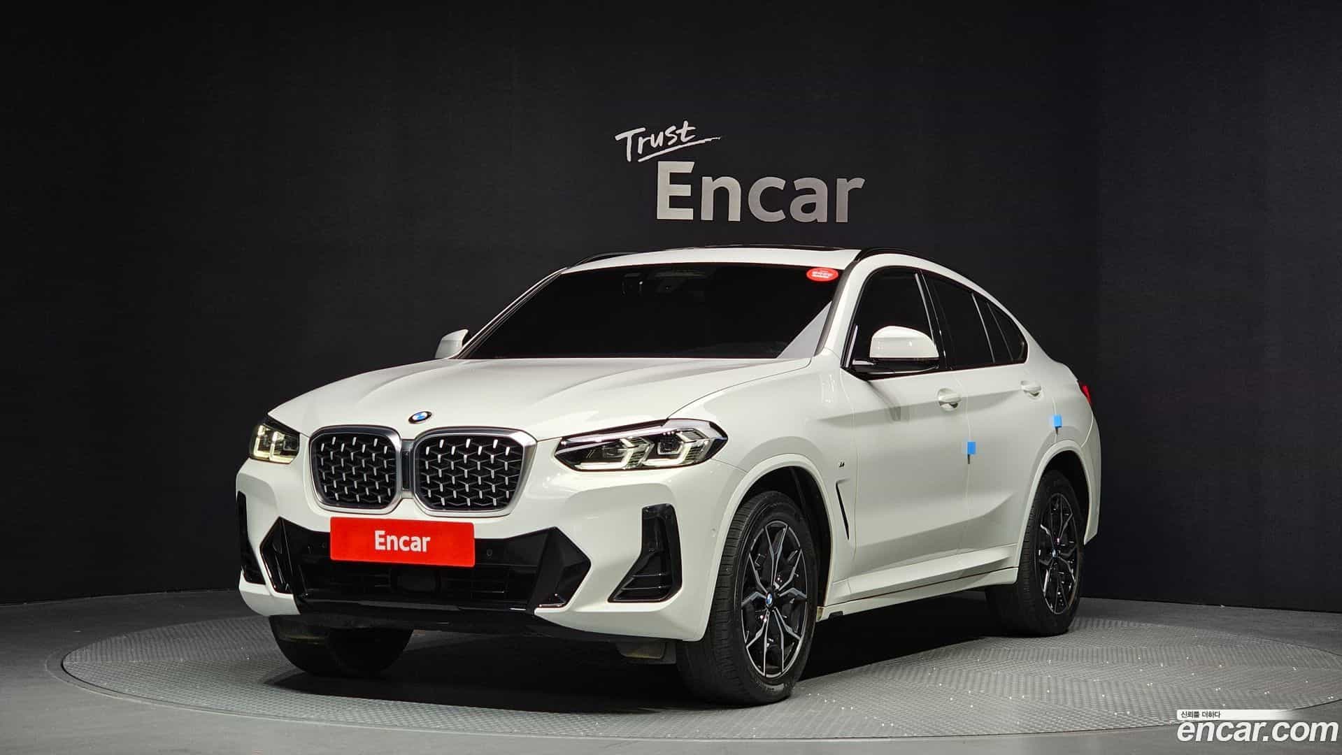 X4 BMW 2021.11-OUTER-001