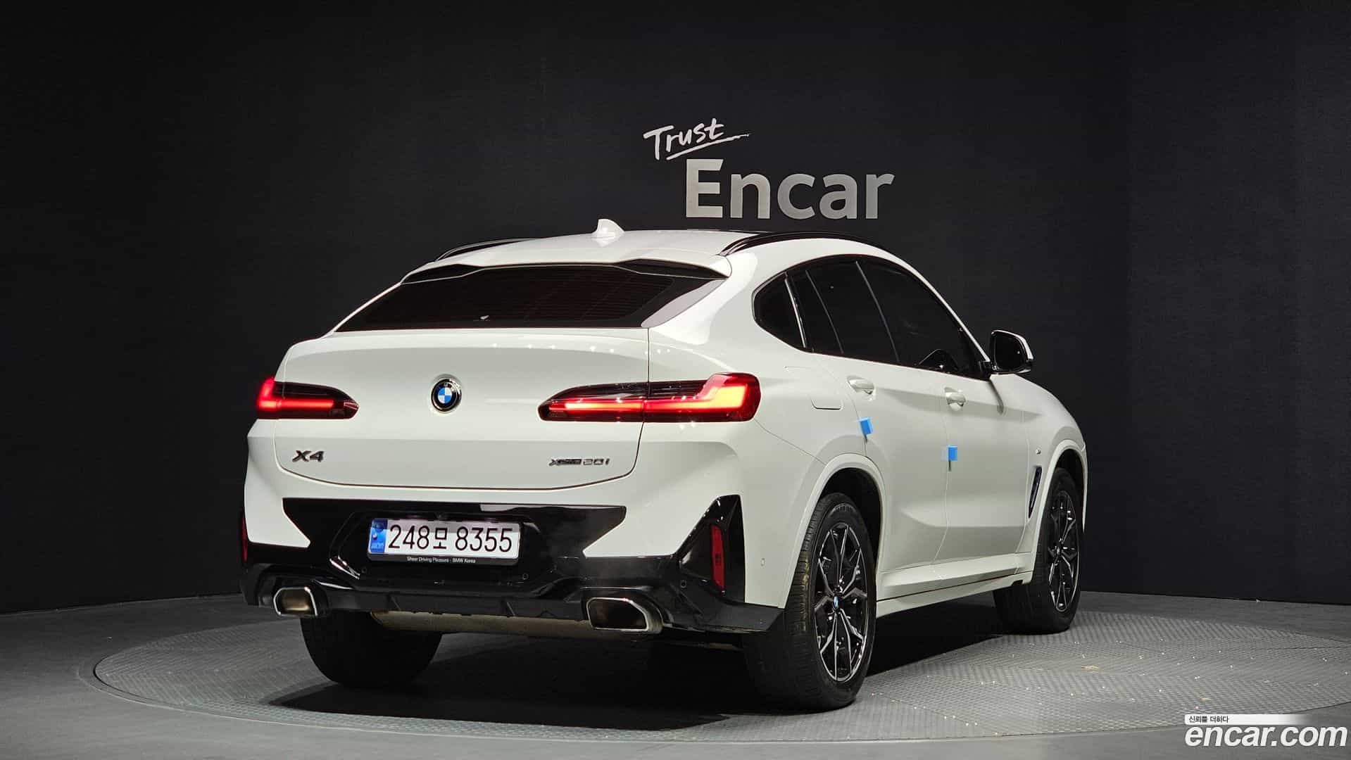 X4 BMW 2021.11-OUTER-002