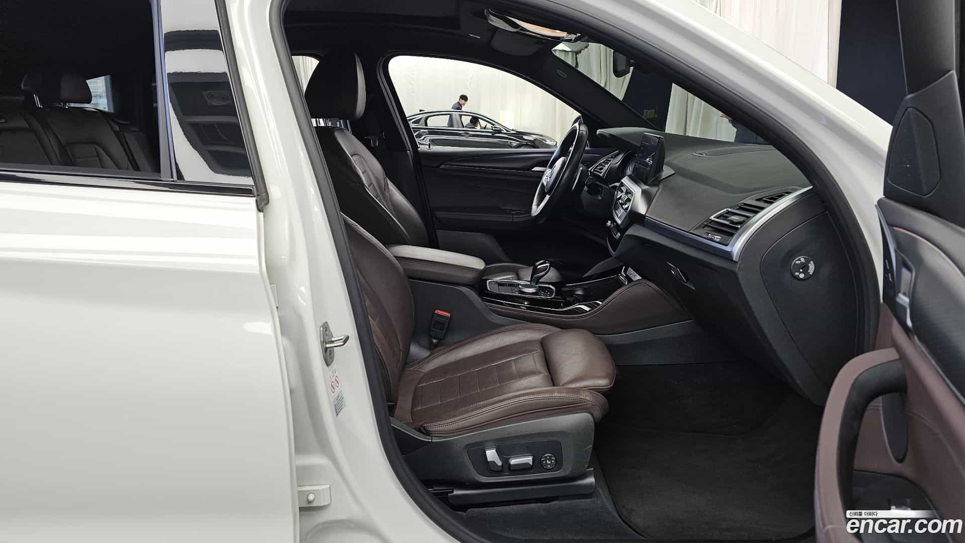 X4 BMW 2021.11-OPTION-015