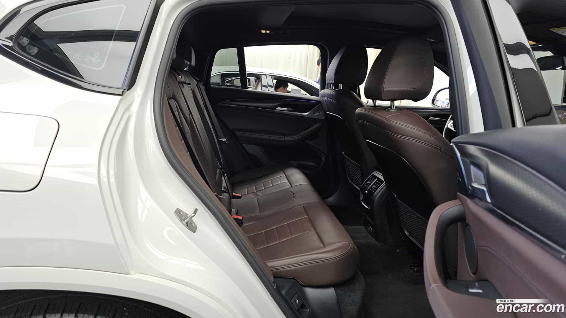 X4 BMW 2021.11-OPTION-016