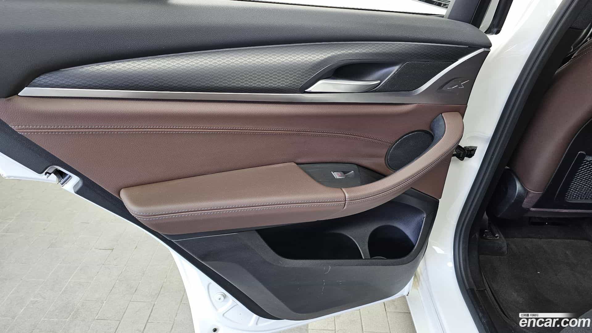 X4 BMW 2021.11-INNER-035