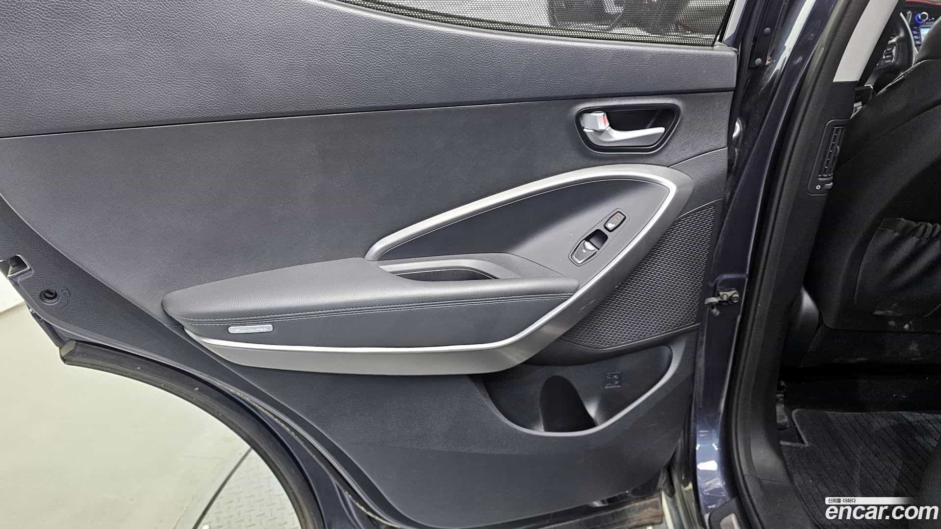 Santafe Hyundai 2015.5-INNER-035
