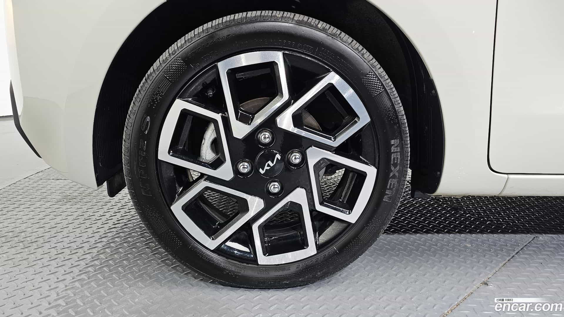 RAY Kia 2024.1-OUTER-005