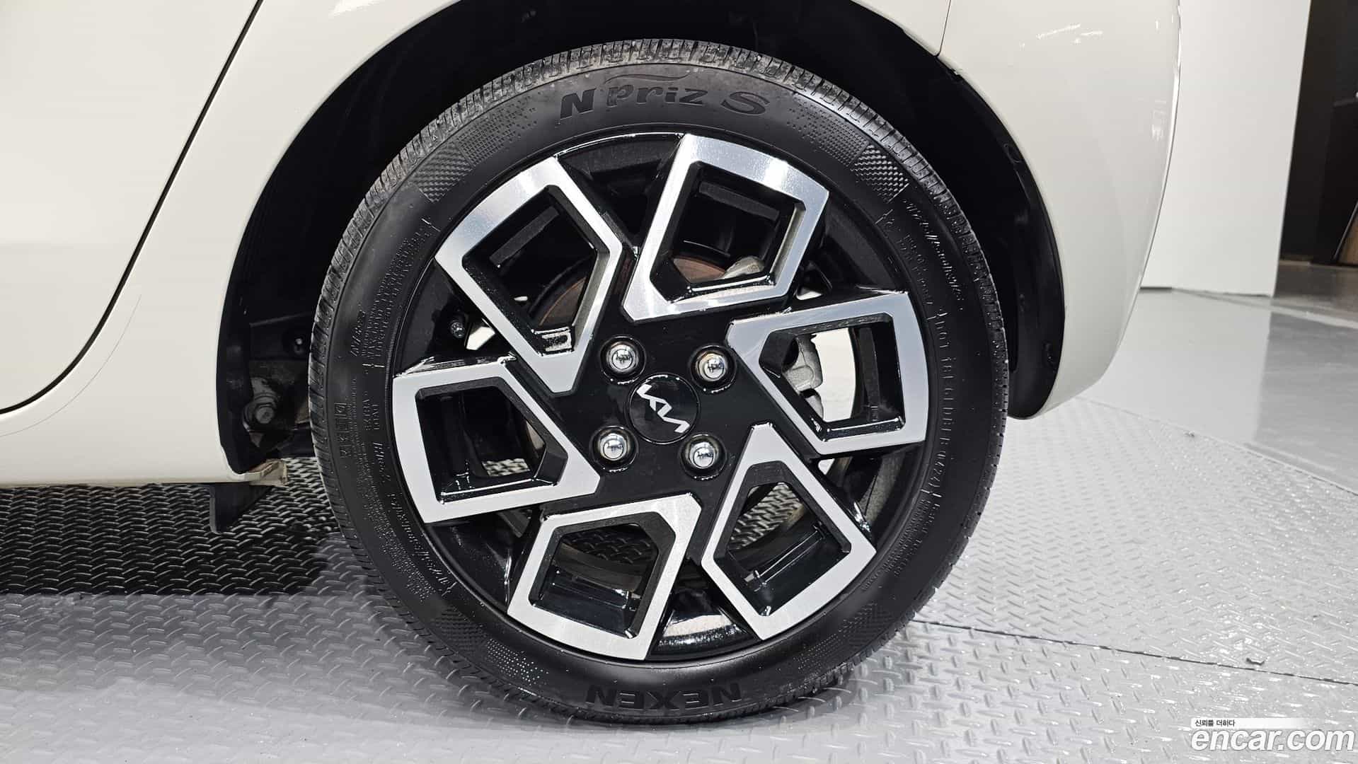 RAY Kia 2024.1-OUTER-031