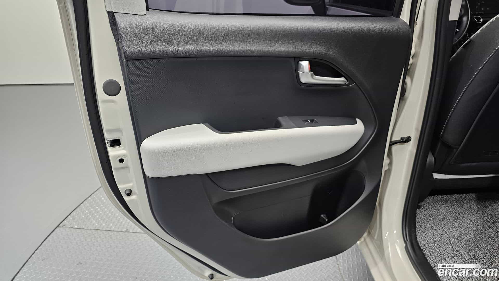RAY Kia 2024.1-INNER-035