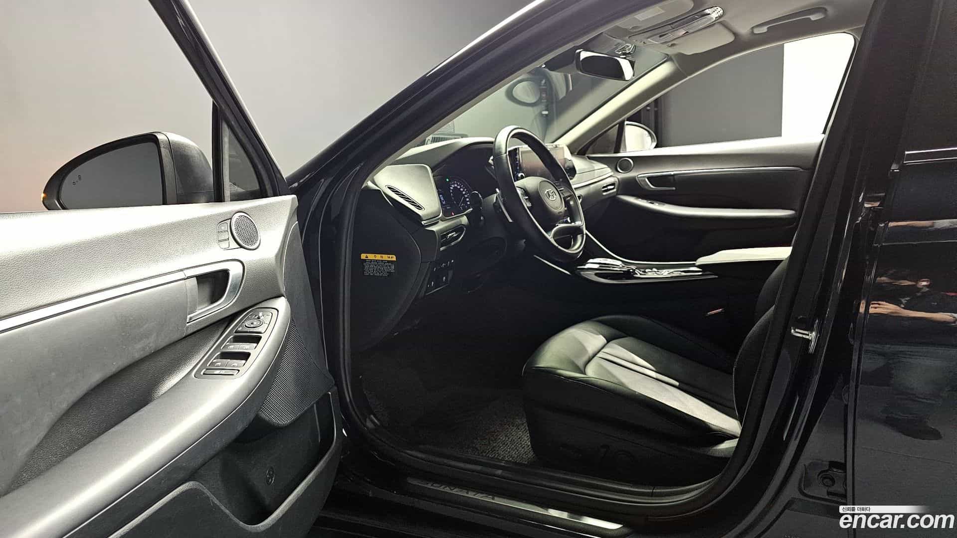 Sonata Hyundai 2020.2-INNER-010