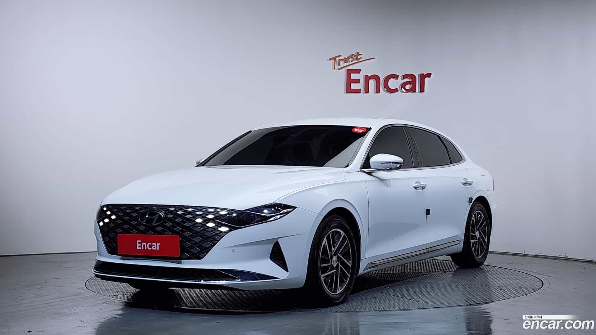Grandeur Hyundai 2022.6-OUTER-001