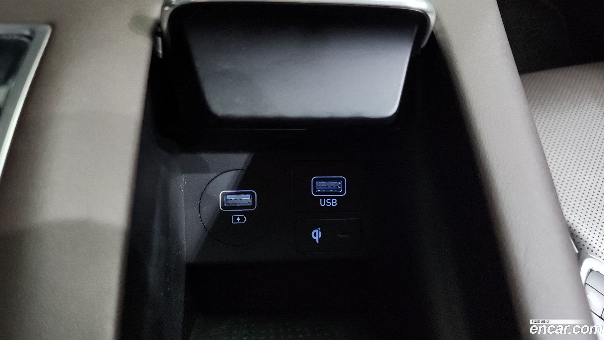 Main__Slider__Photo:Grandeur Hyundai 2022.6-12