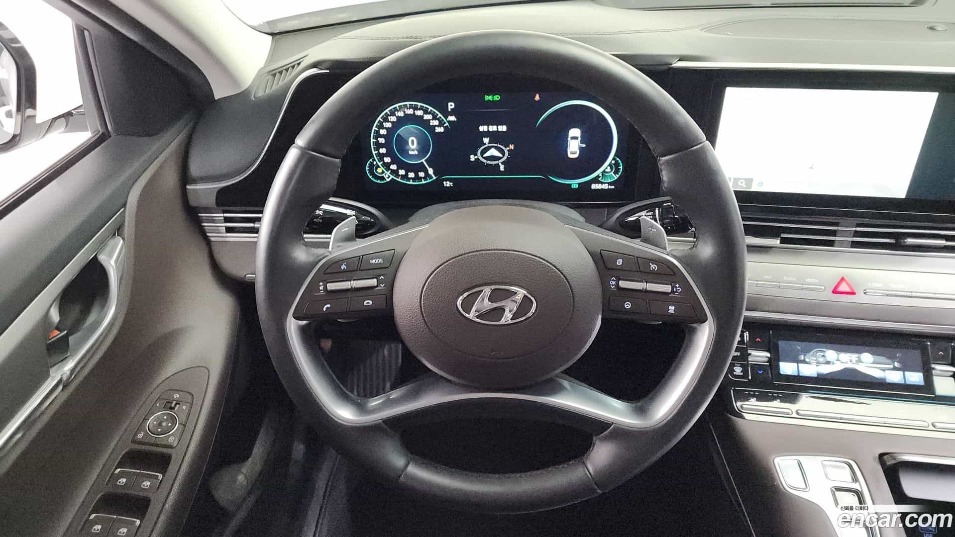 Grandeur Hyundai 2022.6-OPTION-019