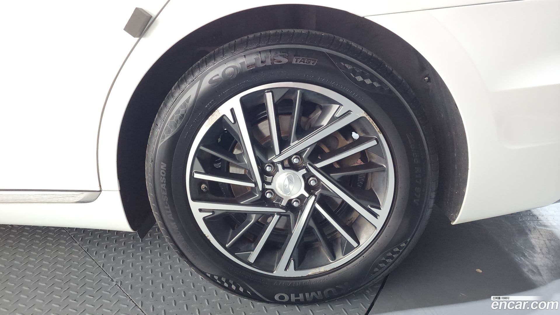 Main__Slider__Photo:Grandeur Hyundai 2022.6-20