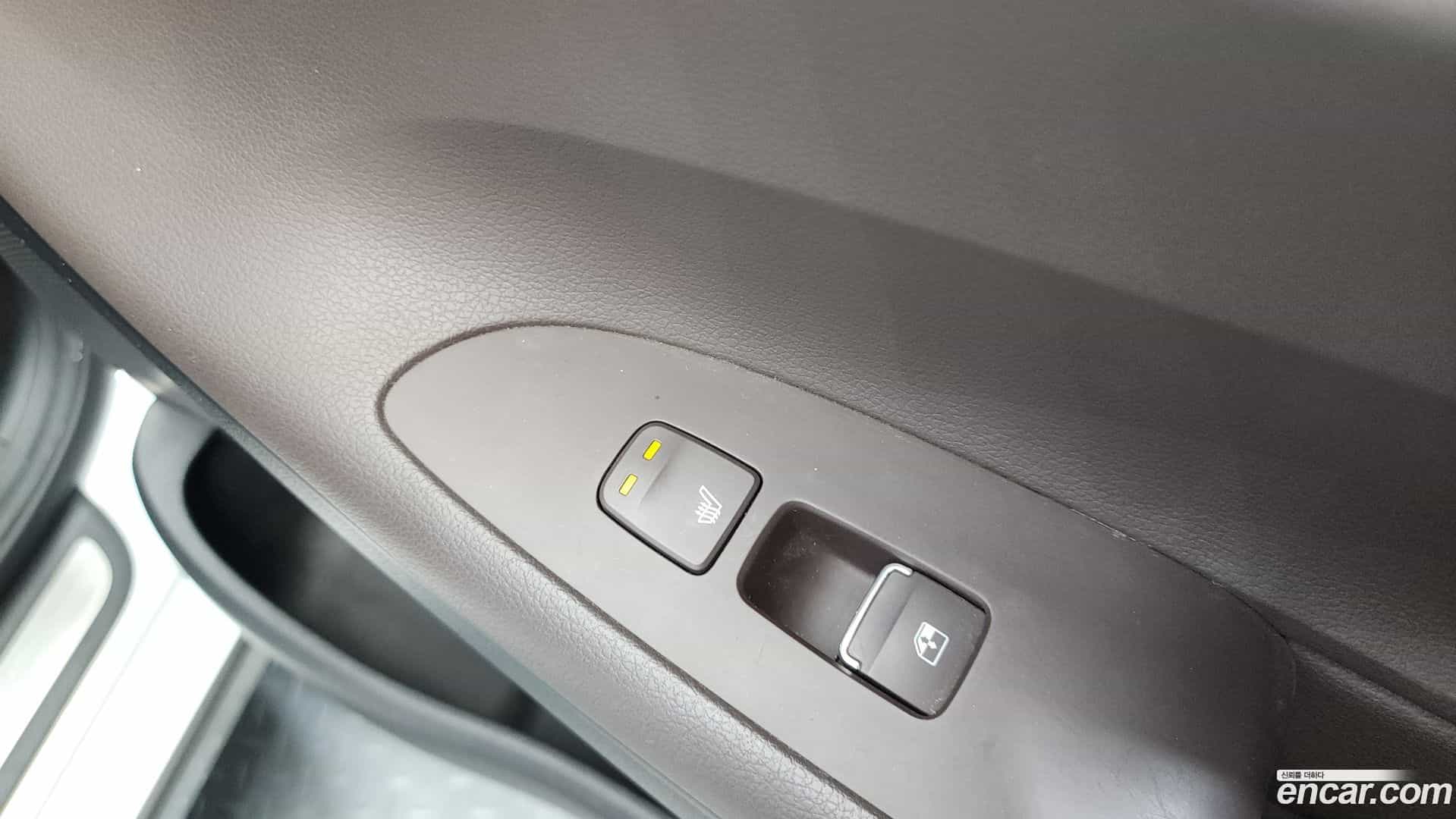 Grandeur Hyundai 2022.6-OPTION-046