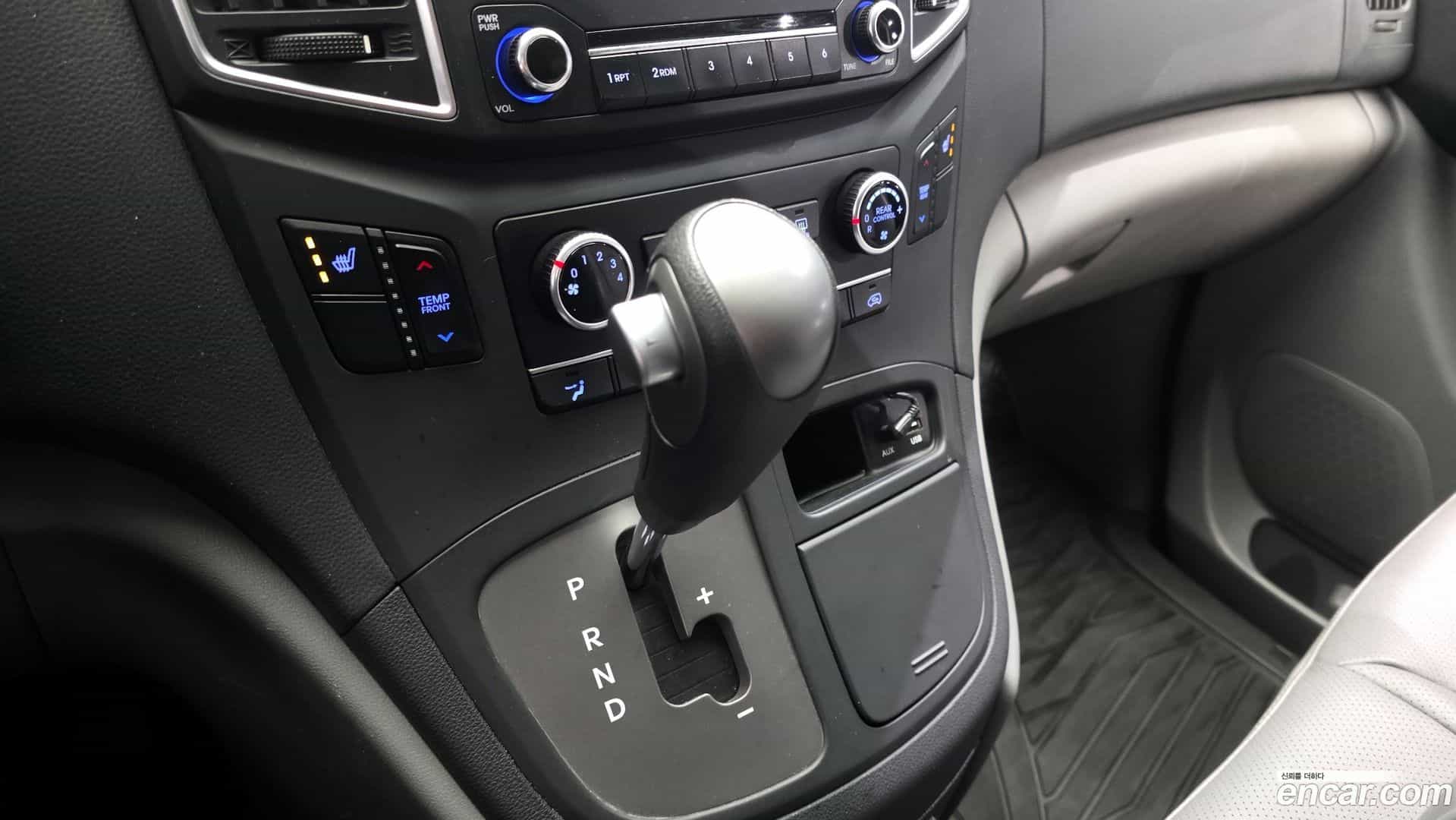 Starex Hyundai 2019.8-INNER-009