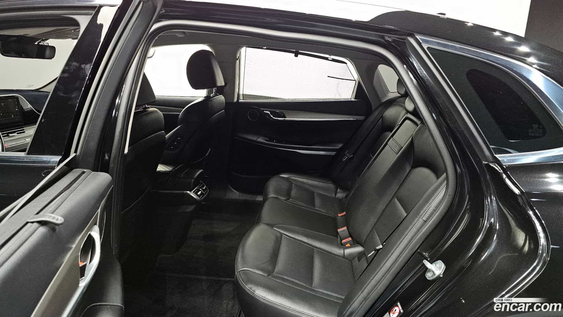 Grandeur Hyundai 2021.4-OPTION-016