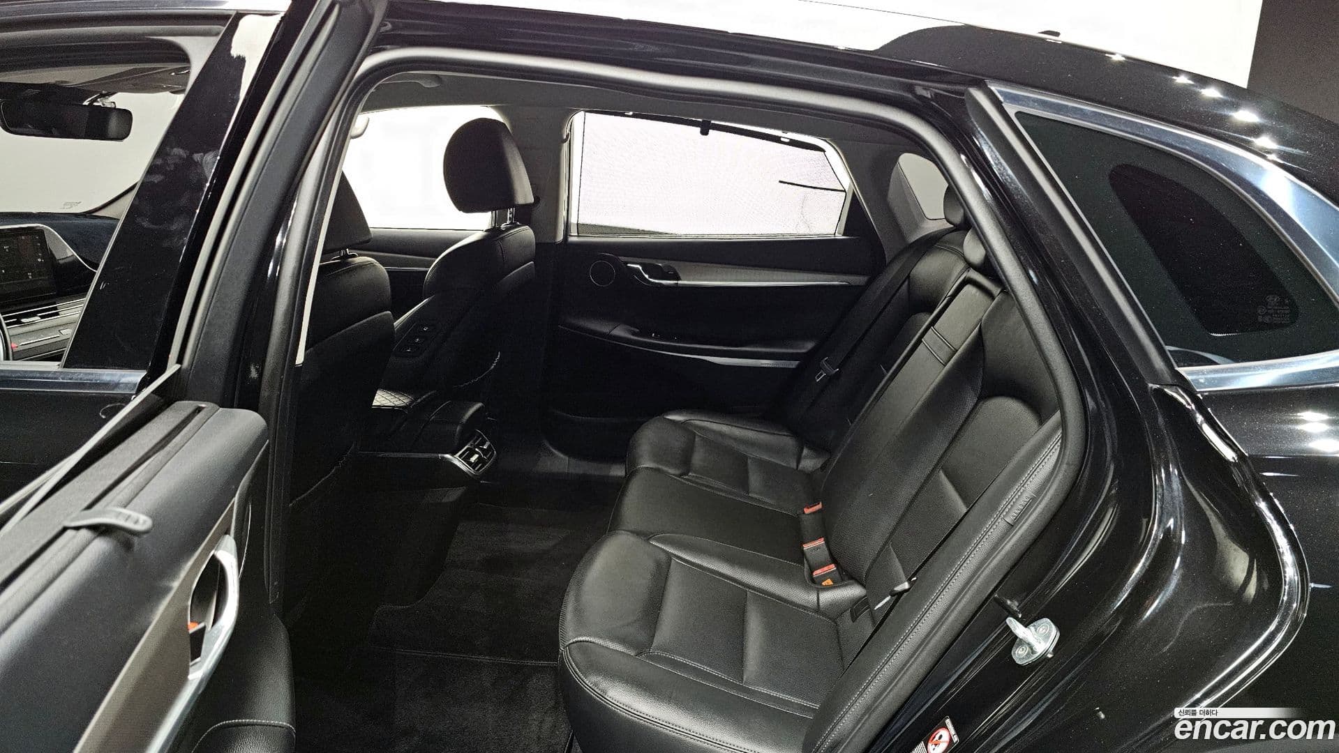 Main__Slider__Photo:Grandeur Hyundai 2021.4-11