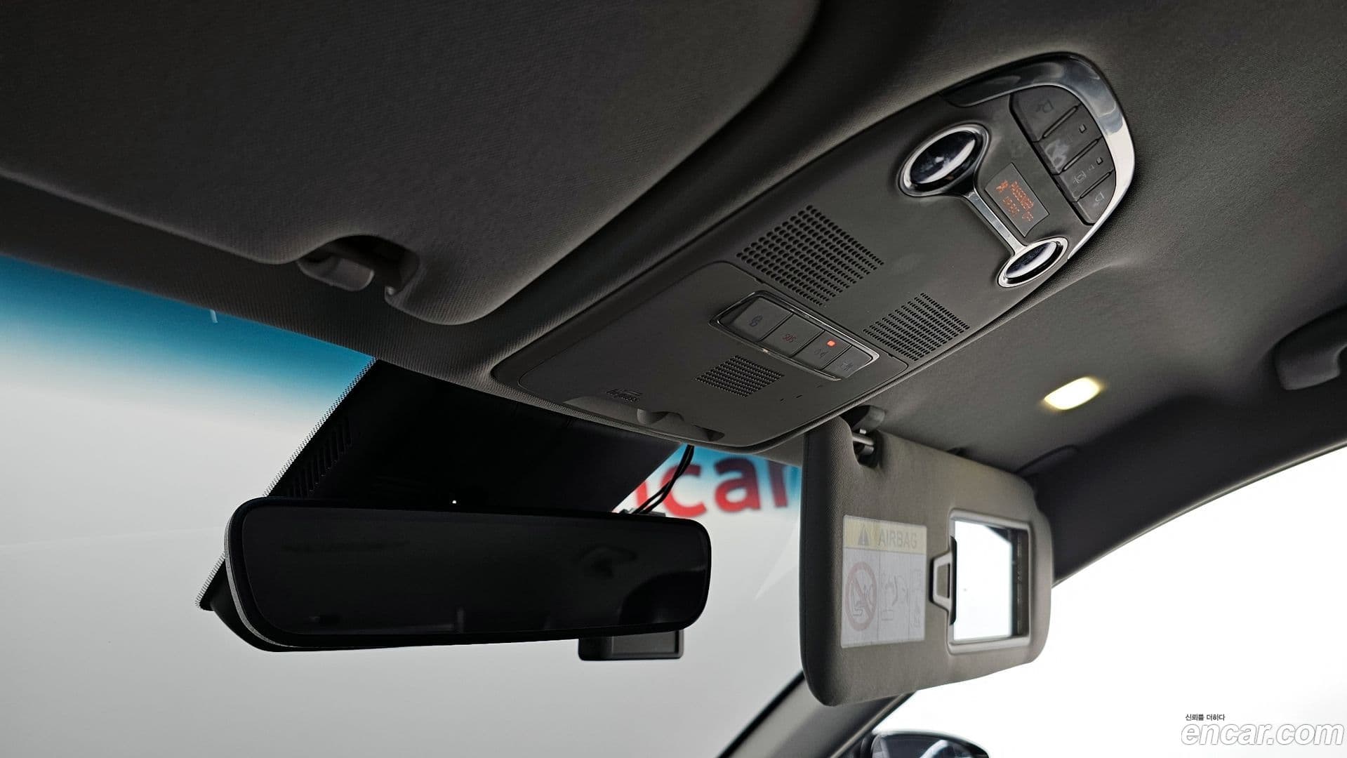 Main__Slider__Photo:Grandeur Hyundai 2021.4-16