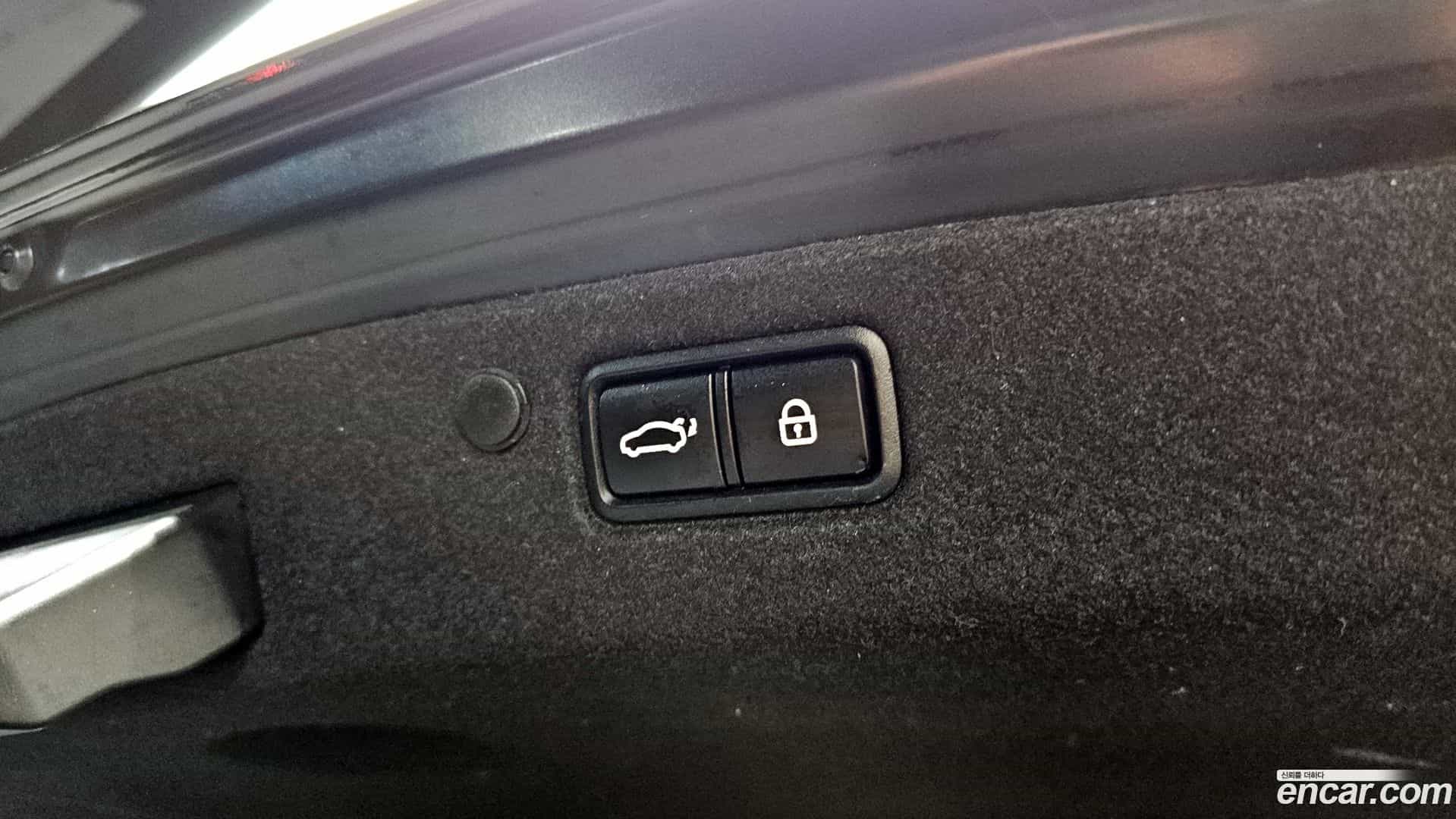 Grandeur Hyundai 2021.4-OPTION-024