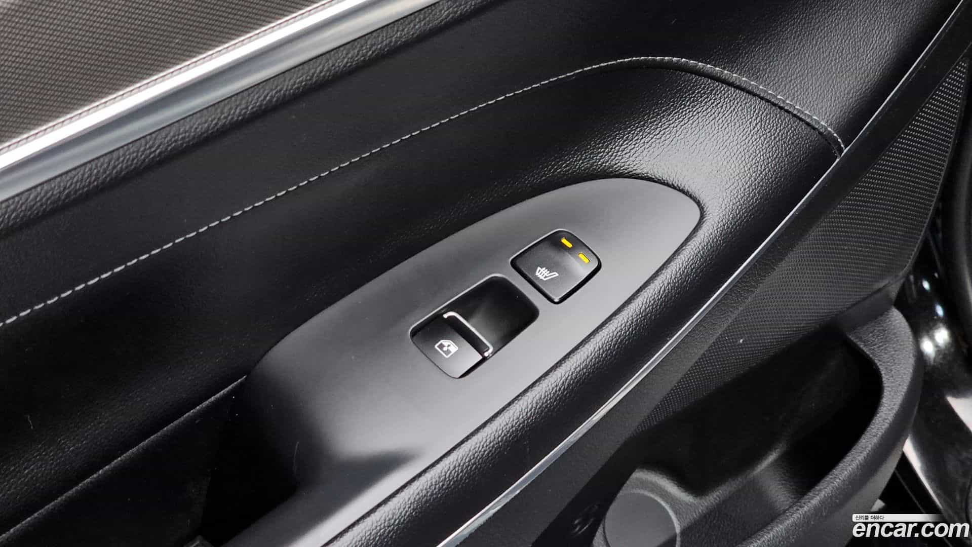 Grandeur Hyundai 2021.4-OPTION-040
