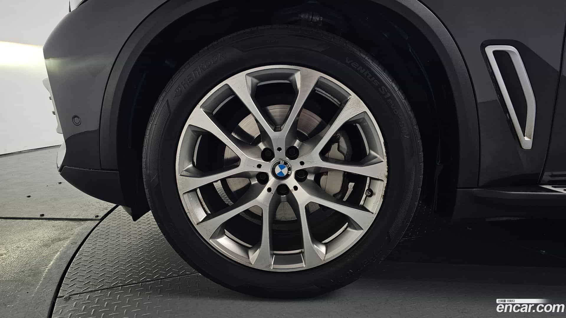 X5 BMW 2020.6-OUTER-005