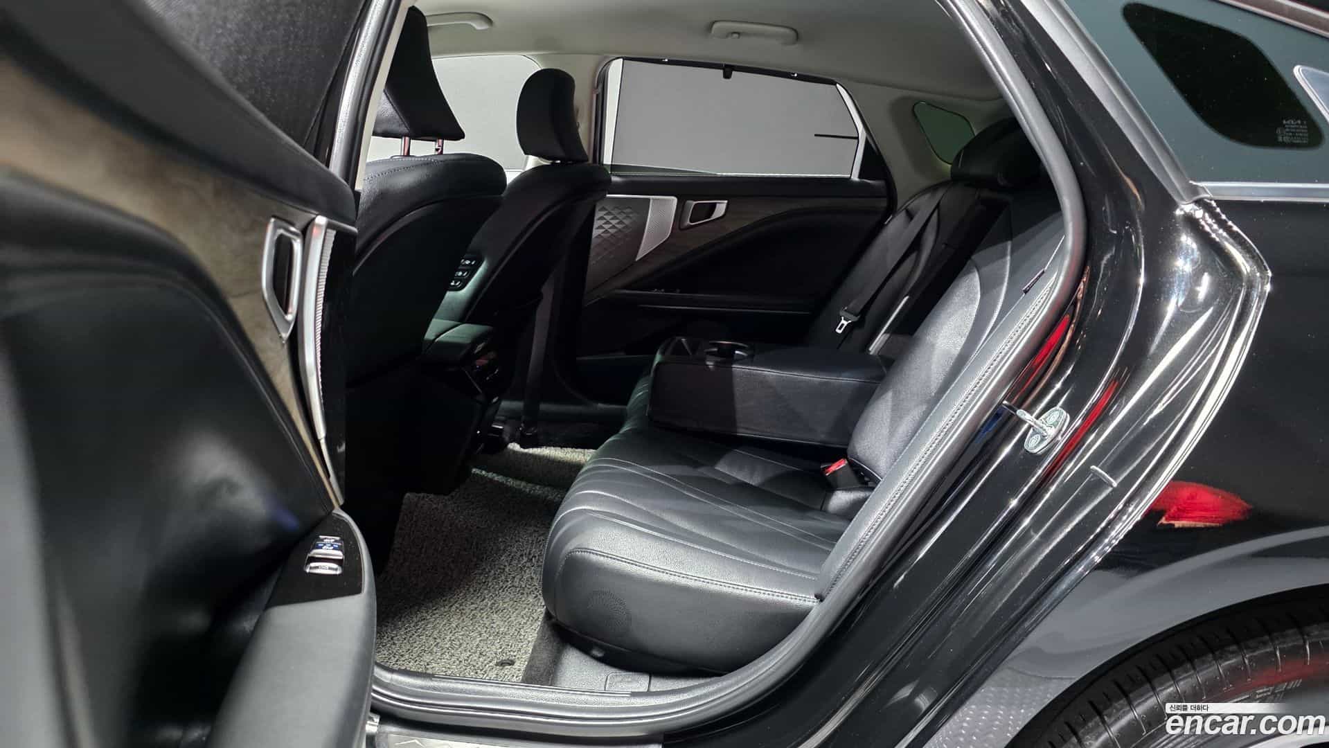 K8 Kia 2023.1-OPTION-018