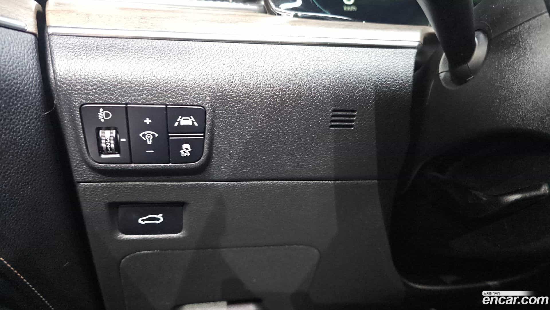 K5 Kia 2020.0-OPTION-044