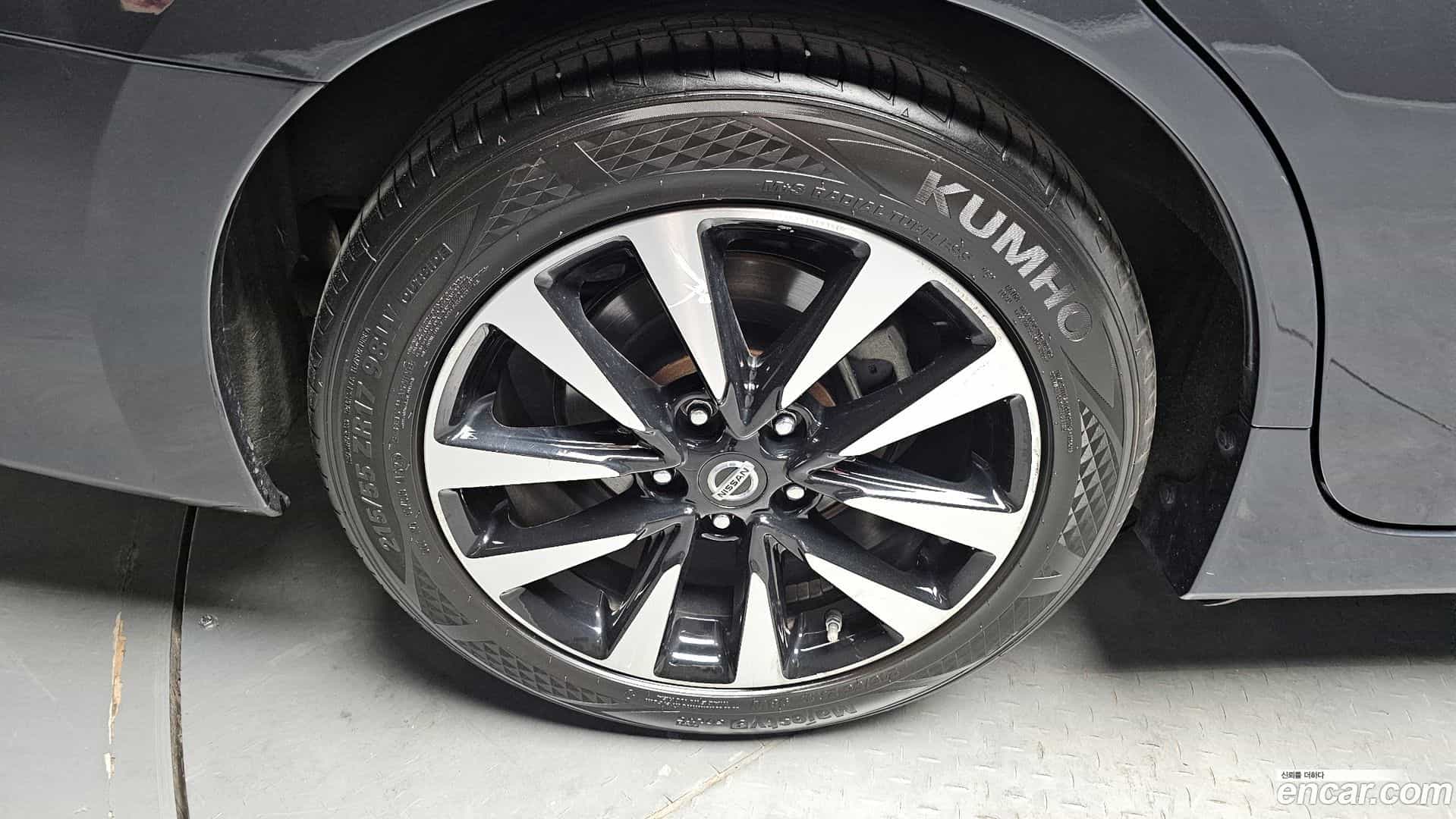 Altima Nissan 2017.10-OUTER-005